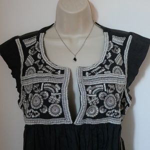 NWT Lucky Brand Embroidered Flutter Sleeve Top